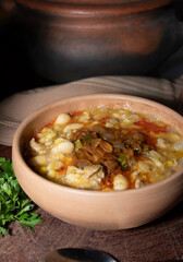 Comida a base de vegetales, carne y embutidos típica de Argentina. El locro es una comida tradicional en Latinoamérica. 