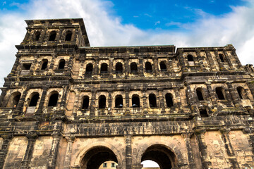 Obraz premium The Porta Nigra (Black Gate) in Trier