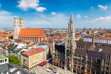 Naklejka na ściany i meble Panoramic view of Munich, Germany