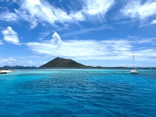 Fototapeta na wymiar The beautiful waters at Marina Cay Island and Tortola, British Virgin Island