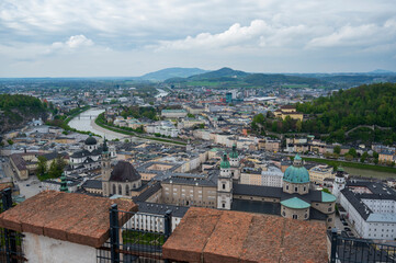 Fototapeta na wymiar View of the city of Salzburg