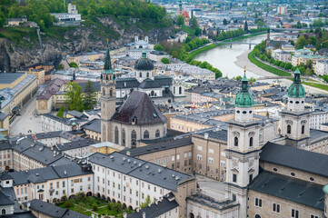 Fototapeta na wymiar View of the city of Salzburg
