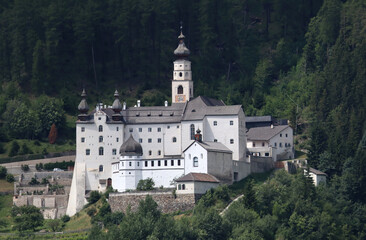 Fototapeta na wymiar Kloster Marienberg