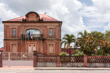 Bâtiment de la mairie de Saint-Laurent-du-Maroni en Guyane Française