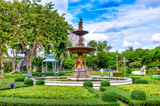 Saranrom Park
