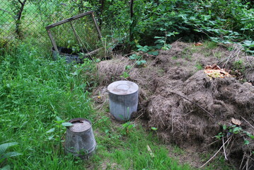 abandoned garden in summer, abandoned utensils, old items, forgotten, nature © TK_Office