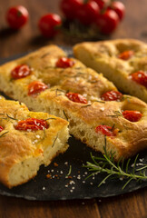 Focaccia com tomatinho cereja