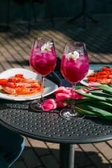 dinner with shrimp and rose champagne