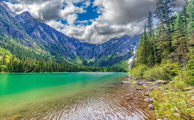 Avalanche Lake panorama with clouds