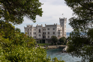 Fototapeta na wymiar Triest _ Schloss Miramare _ Italien
