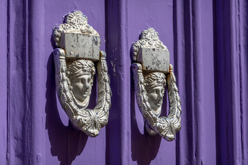 Typical architecture door door knockers © Mauro Rodrigues