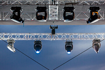 stage lights at the concert