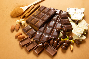  White chocolate. Various chocolates with milk and hazelnuts