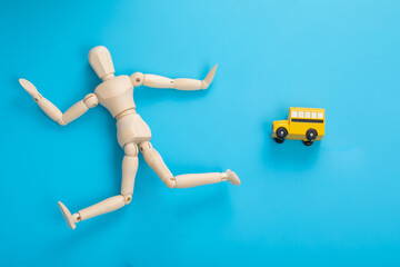 デッサン人形と車　Drawing doll