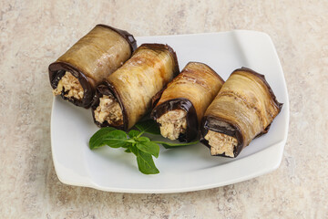 Stuffeg eggplant roll with cheese