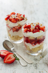 strawberry vanilla cream dessert