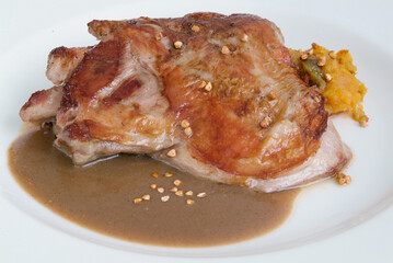 Paletilla da cordero asada