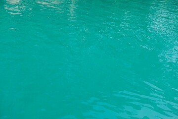 　五色沼　毘沙門沼のエメラルドグリーン　水面の表情　