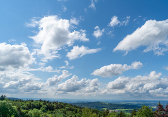 Fototapeta na wymiar Landscape photos in the Bavarian Forest with fascinating clouds and blue sky