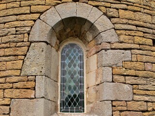 Vitrail d'une église médiévale.