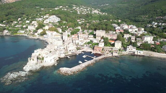 le village typique de Erbalunga - Cap Corse