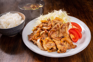 豚肉しょうが焼き