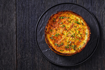 bacon and cheese quiche with hash brown crust
