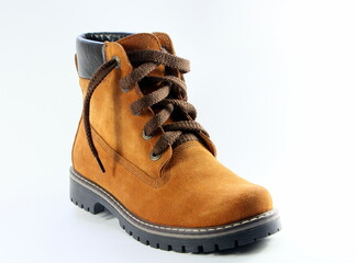 Shoes for cold seasons made of genuine leather
