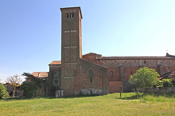 la chiesa romanica di San Lanfranco a Pavia