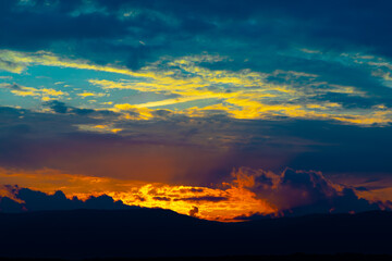 Obraz premium Skies in heaven and hell