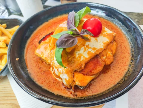 Francesinha - Adobe Stock