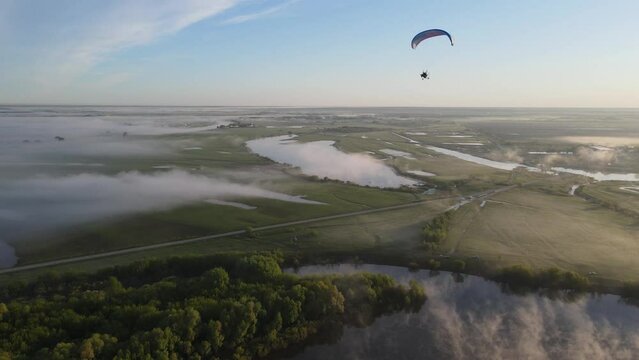 paragliding in the mountains