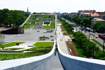 Naklejka premium streetscape with the new Museum of Ethnography. roof top garden in Budapest, Hungary. public park. design and architecture concept. modern building. culture, travel and tourism. popular landmark
