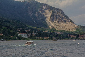 Fototapeta na wymiar Urban view of Stresa, a town on the Maggiore lake