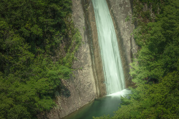 三重県 布引の滝 新緑
