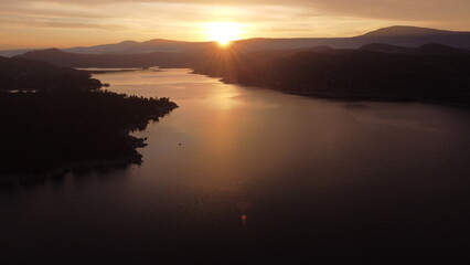 Obraz premium sunrise over the river