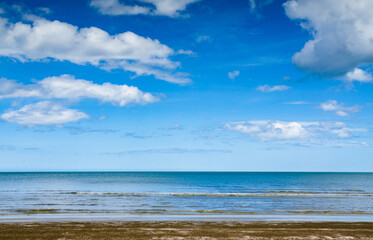 The scenery of the sea and the sky on a clear day