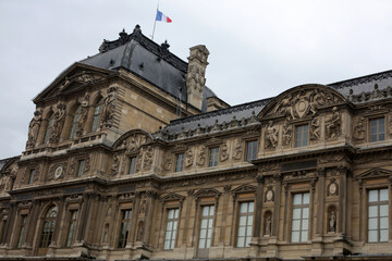 Obraz premium Le Louvres and Les Tuileries garden - Paris - France