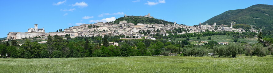 Fototapeta na wymiar Umbria - Assisi e monte Subasio