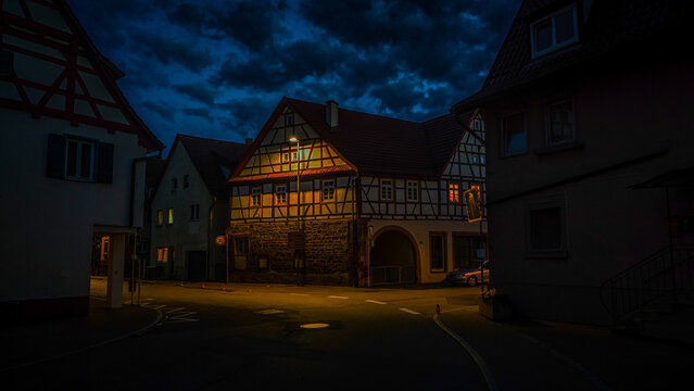 Lienzingen bei Nacht