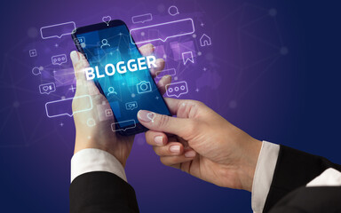 Obraz premium Hand using smartphone with social media concept