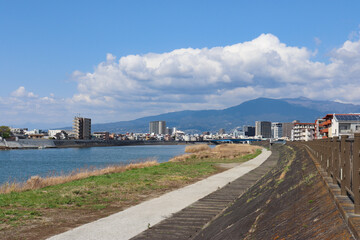 Fototapeta premium 狩野川（静岡県沼津市）