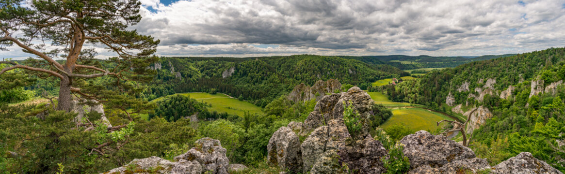 Popular circular hiking trail between Fridingen and Beuron