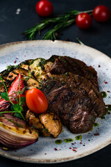 beef medallions with grilled vegetables