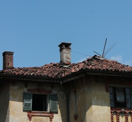 Italy: Old abandoned house in Lombardy.