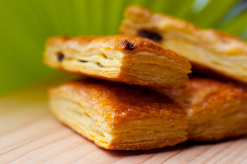texture, crisp, biscuit, puff pastry, maple pie