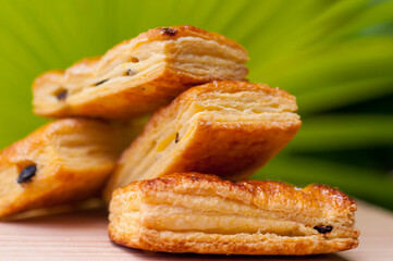 texture, crisp, biscuit, puff pastry, maple pie