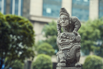 Chinese sculpture. China. Chinese art in street performance.