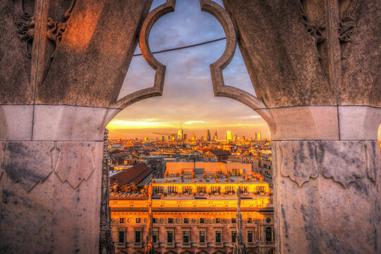 Guglie Duomo Di Milano