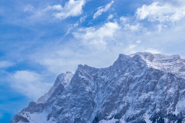 Fototapeta na wymiar mountain scenery with snow covered peaks in the alps (Tyrol, Austria)